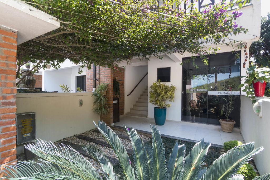Residencial Los Abuelos Бомбиньяс Экстерьер фото